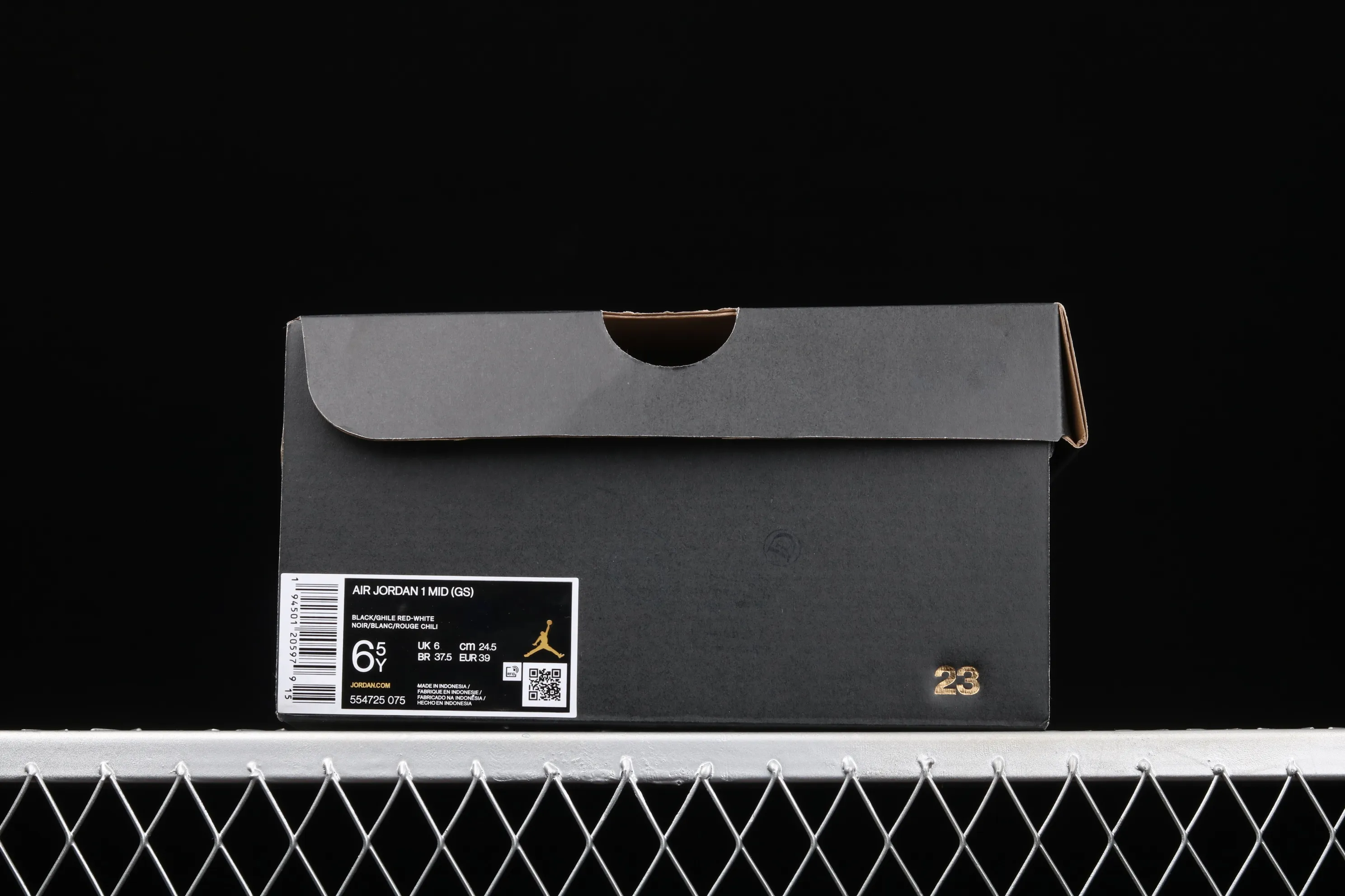 All categories Air Jordan Jordan series basketball shoes Air Jordan 1 Mid G version pure original Air Jordan 1 Mid AJ1 Joe 1 black and white red hook Zhongbang basketball shoes 554725-075